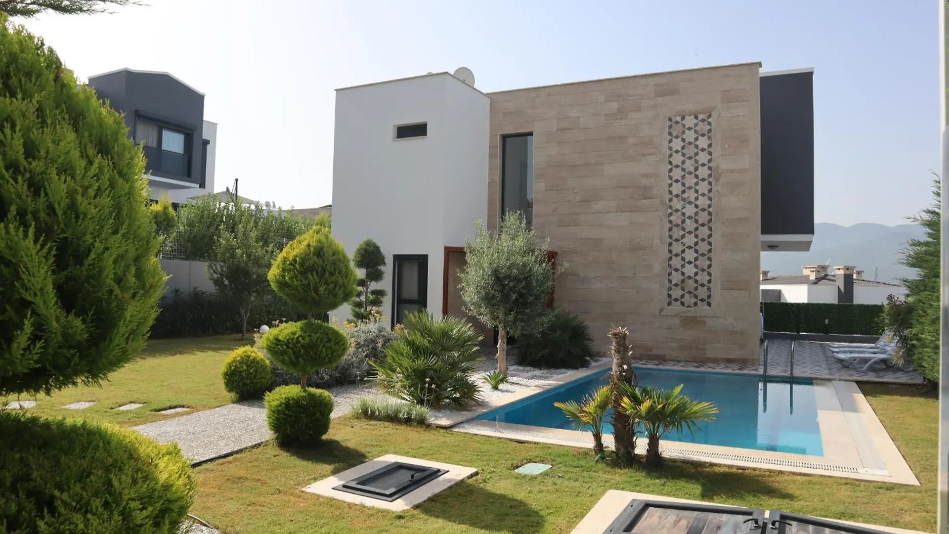 Villa Dream Kusadasi Pool- Garage contacts